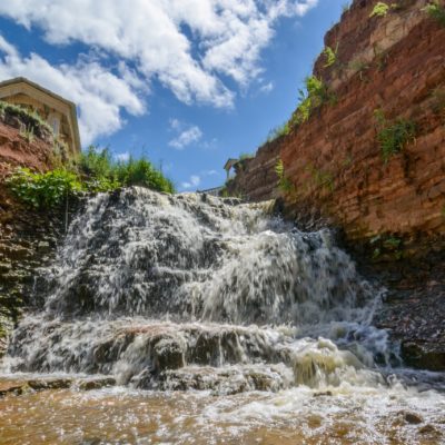 "Экскурсия к Токмаклинскому водопаду" с посещением музея каменных изваяний и ветряной мельницы