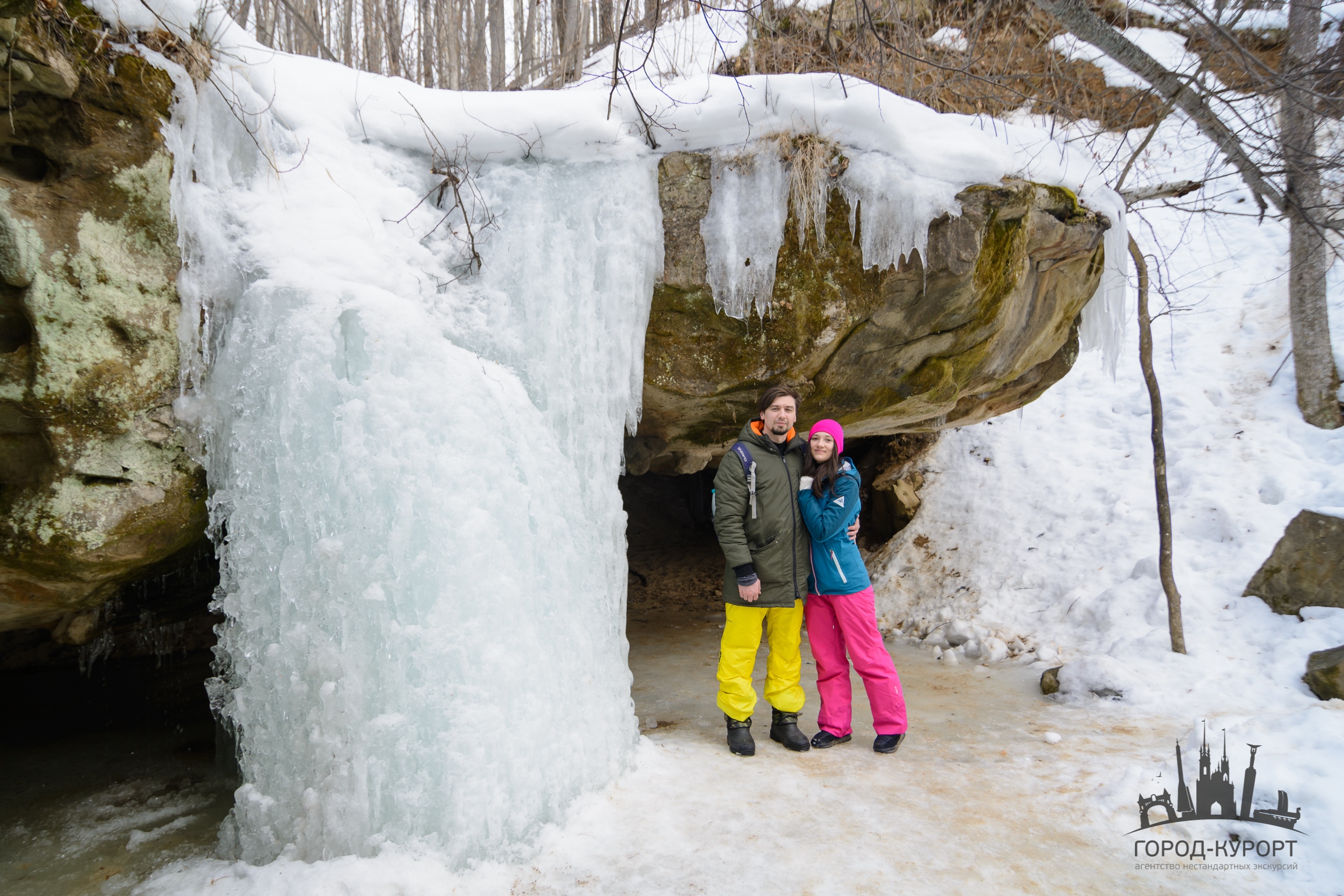«В поисках ледяного водопада» экскурсия в Рачейский бор с посещением замерзших водопадов